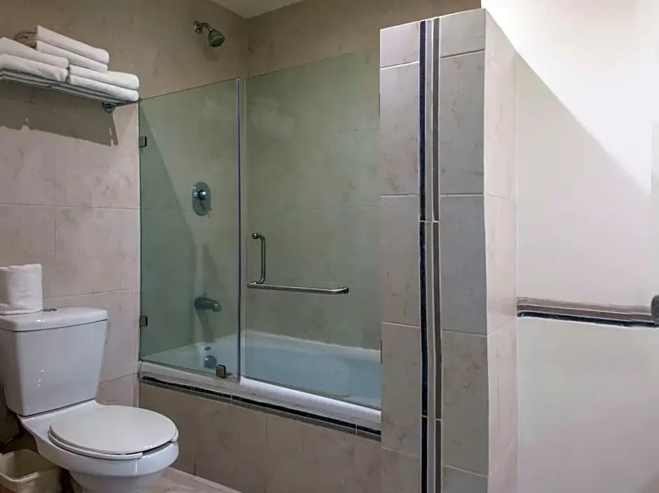 Standard Double room with street view full double bed