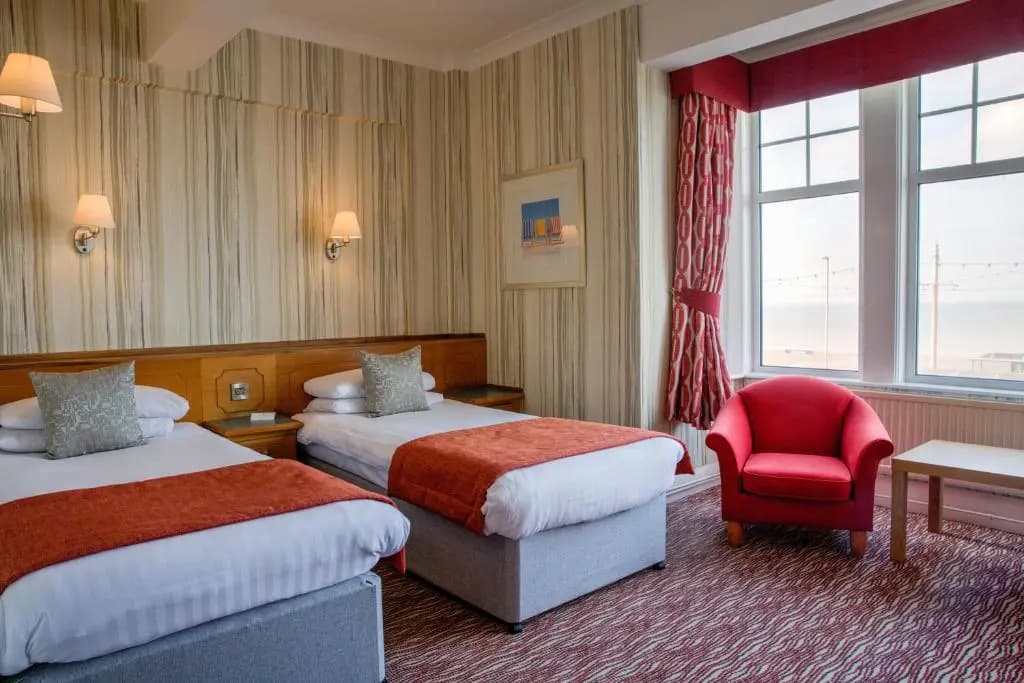 Standard Double room with sea view twin beds