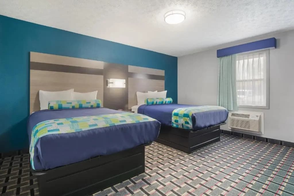Deluxe Double Suite full double bed