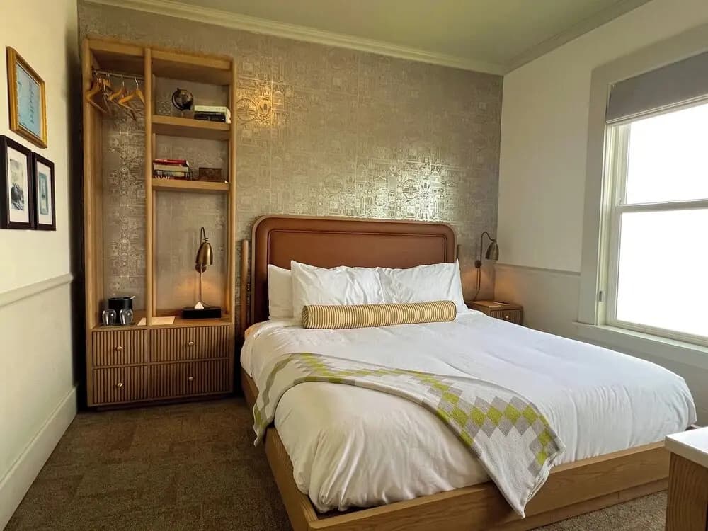 Standard Double room with ocean view full double bed