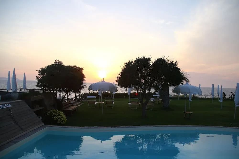 Hotel photo 12