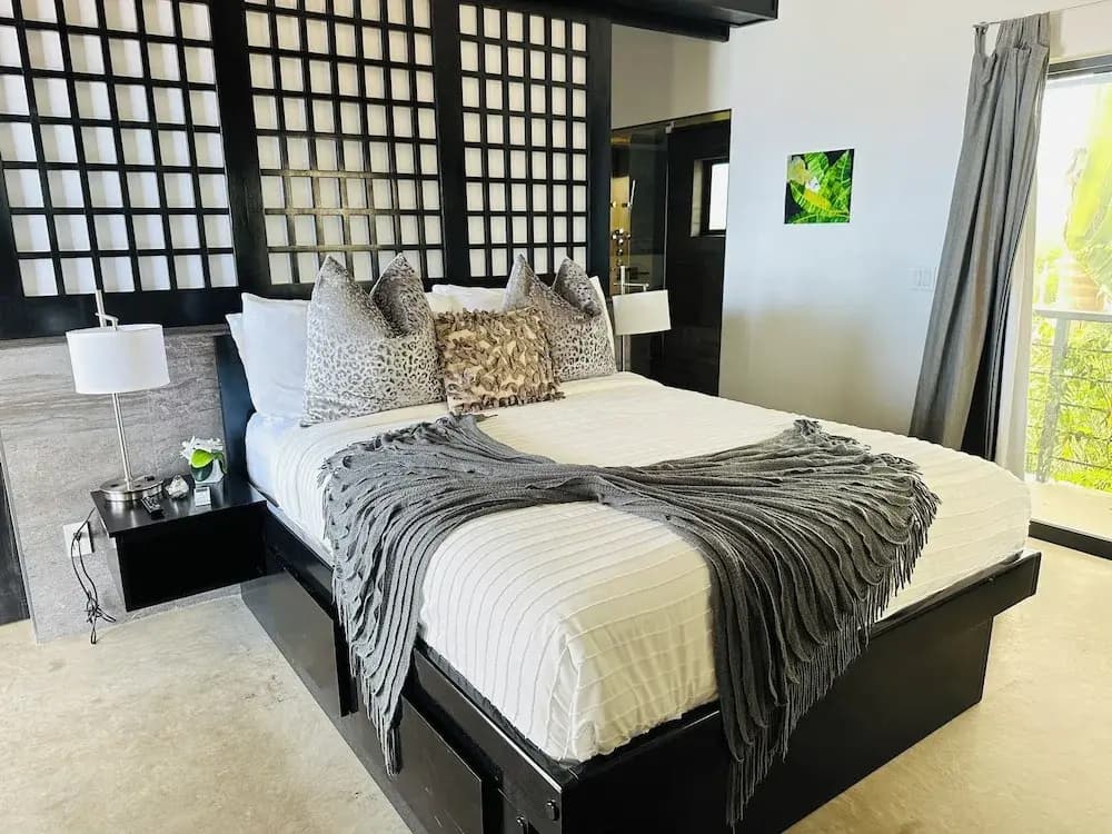 1 Bedroom Luxury Double room with balcony full double bed