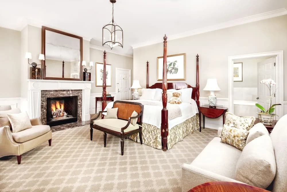 Standard Double Penthouse room with balcony full double bed