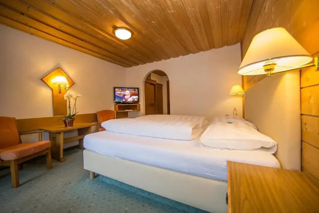 Standard Double room with balcony full double bed