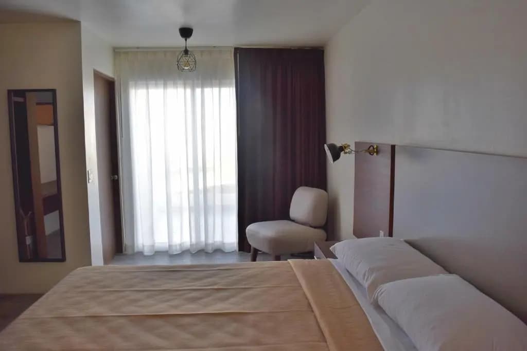 Deluxe Single room