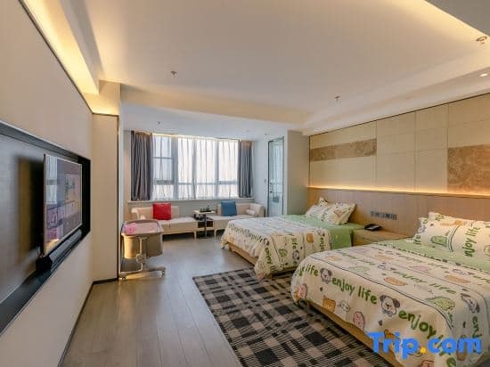 Standard Double Family room twin beds