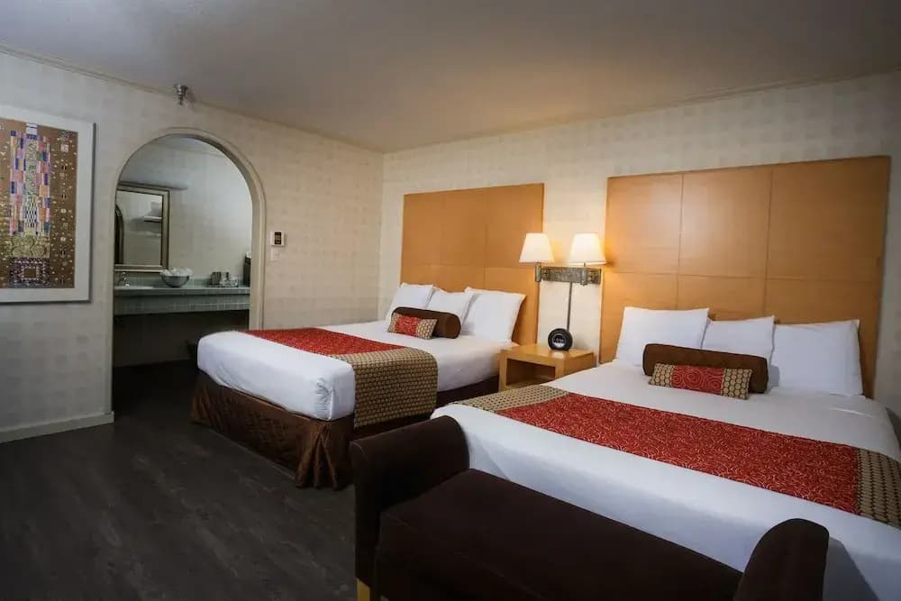 Deluxe Quadruple room