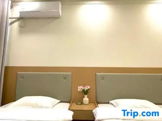 Deluxe Double room twin beds