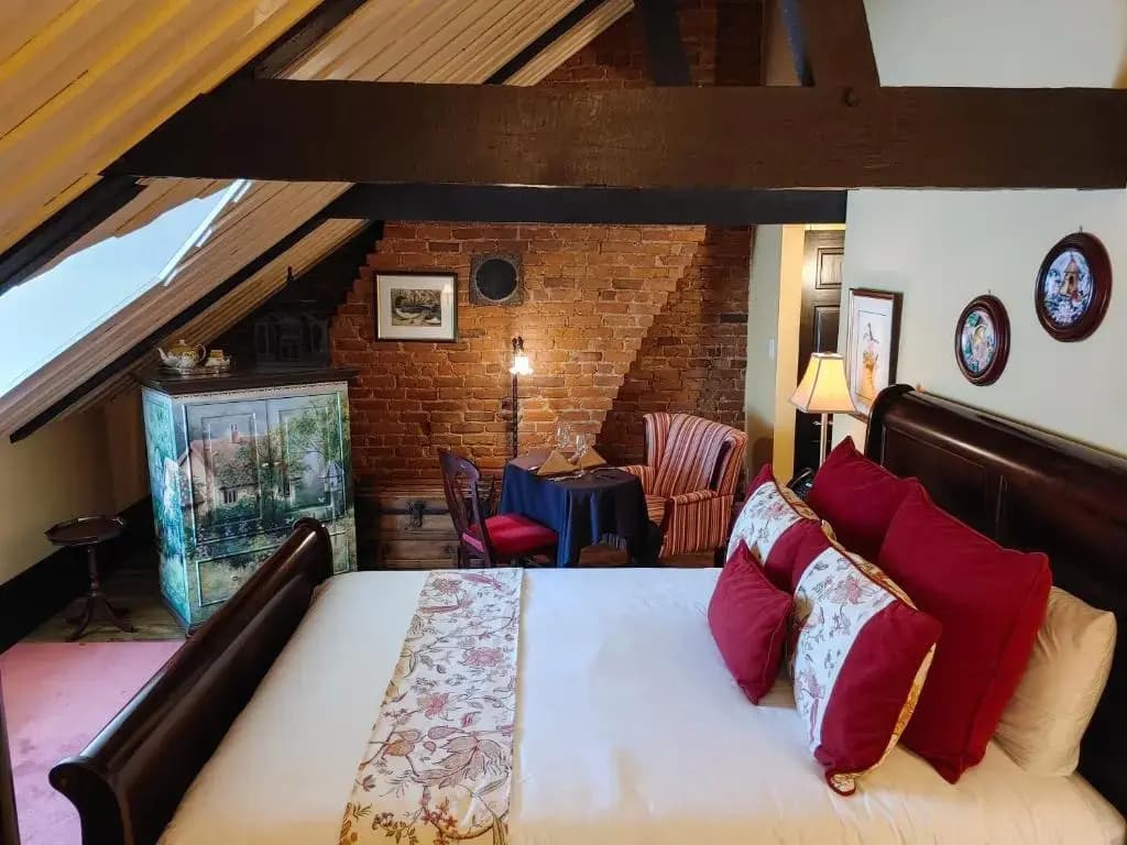 Superior Double room full double bed