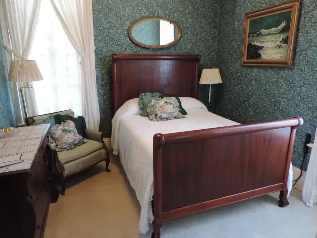 Standard Double room full double bed