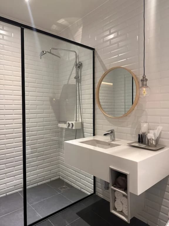 Deluxe Double room with park view twin beds