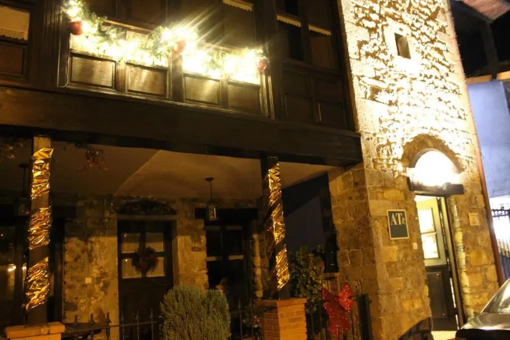 Hotel photo 1