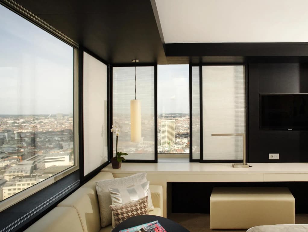Superior Double room with city view full double bed
