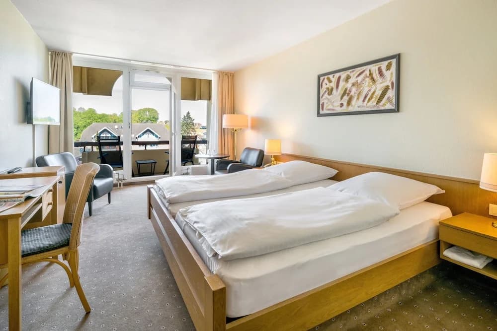 Standard Double room with balcony full double bed