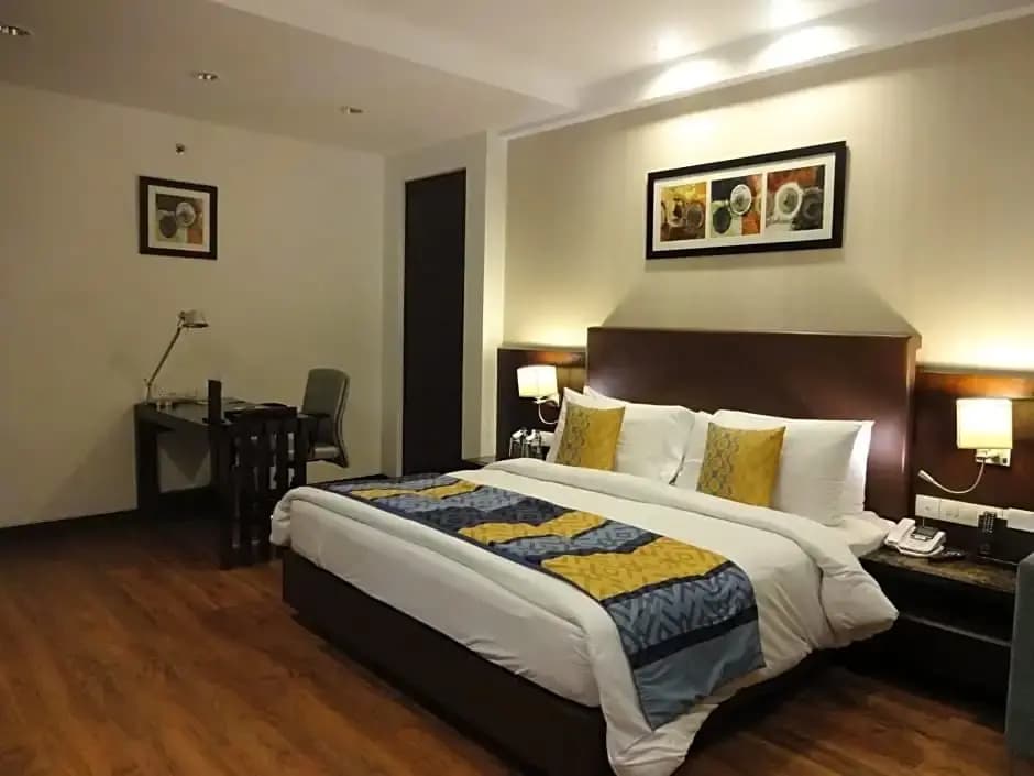 Standard Club room