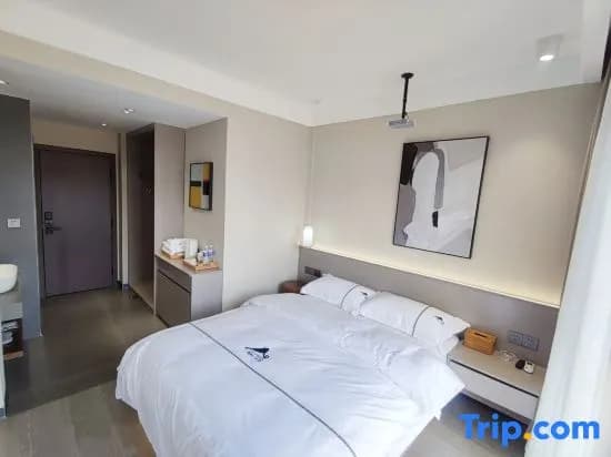 Standard Double room full double bed
