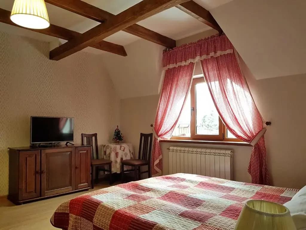 Standard Triple room with mountain view