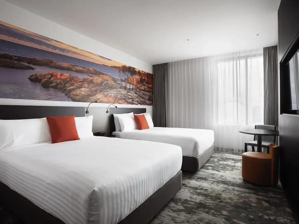 Standard Sextuple room