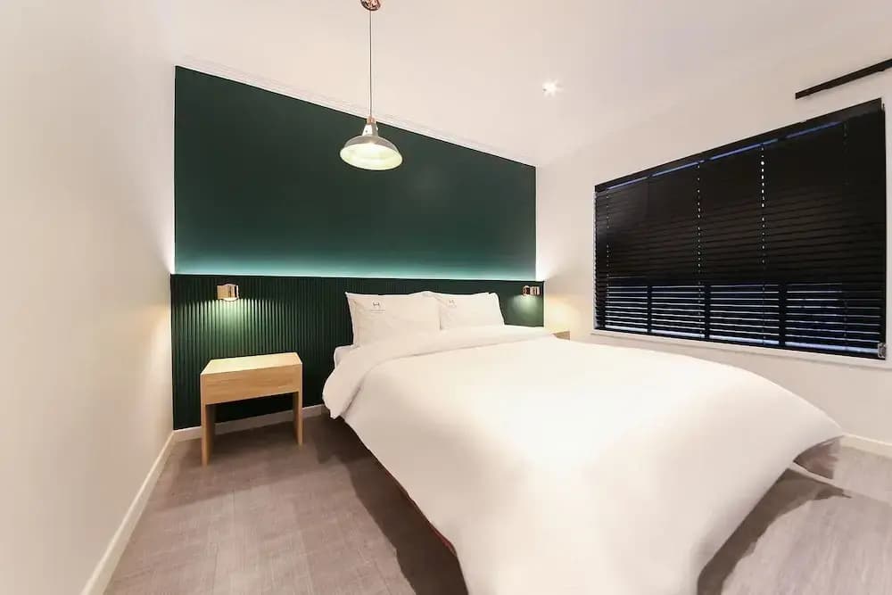 Premium room with city view