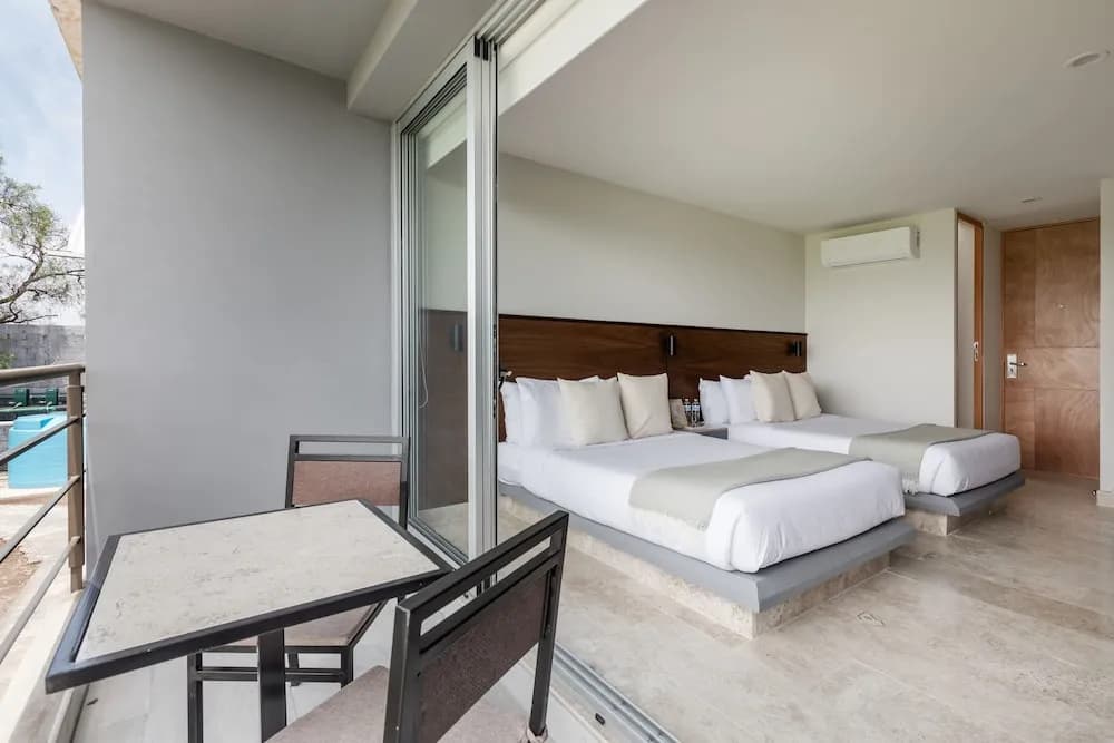 Comfort room
