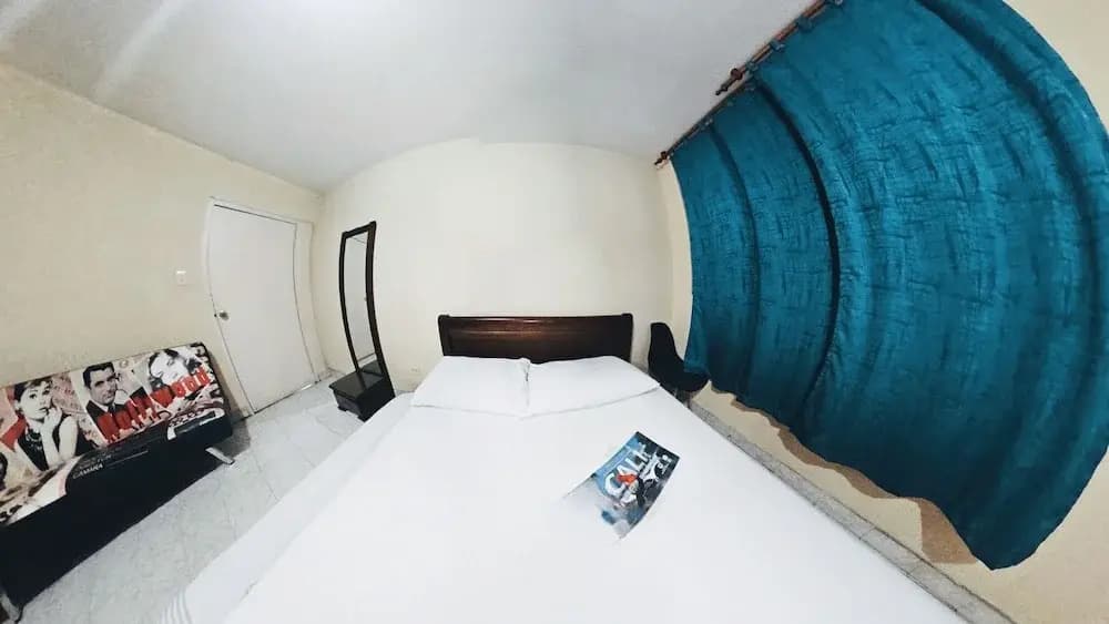 Comfort room