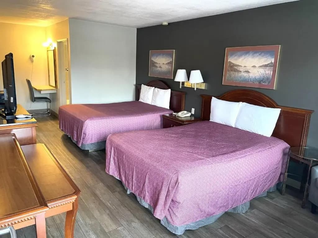 Deluxe Quadruple room