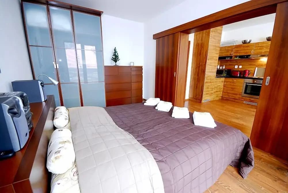 1 Bedroom Apartment with balcony