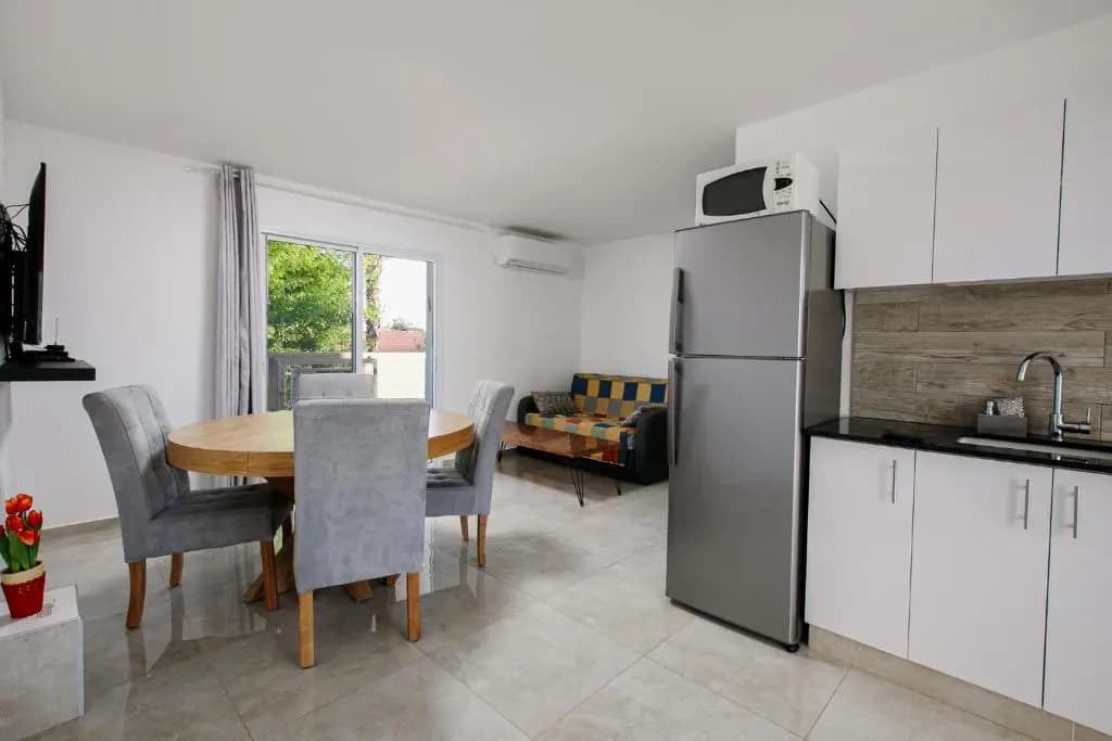 2 Bedrooms Cottage