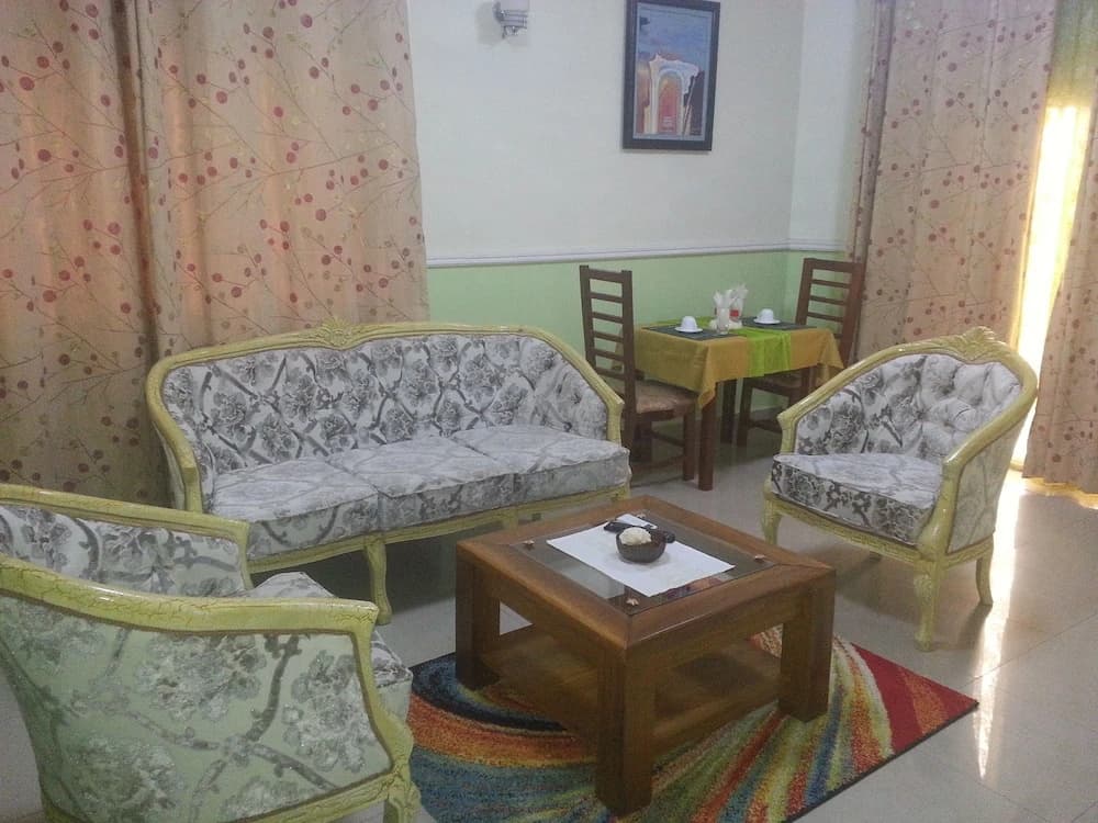 Deluxe Suite