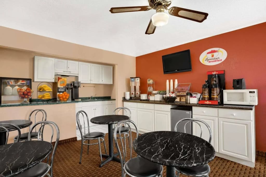 Hotel photo 12