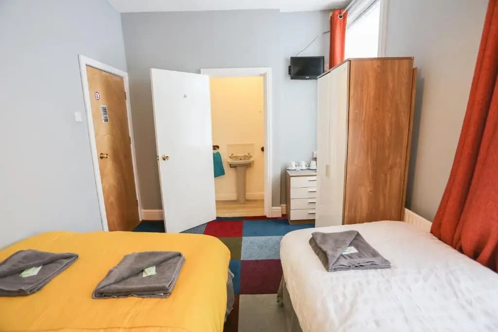 Economy room