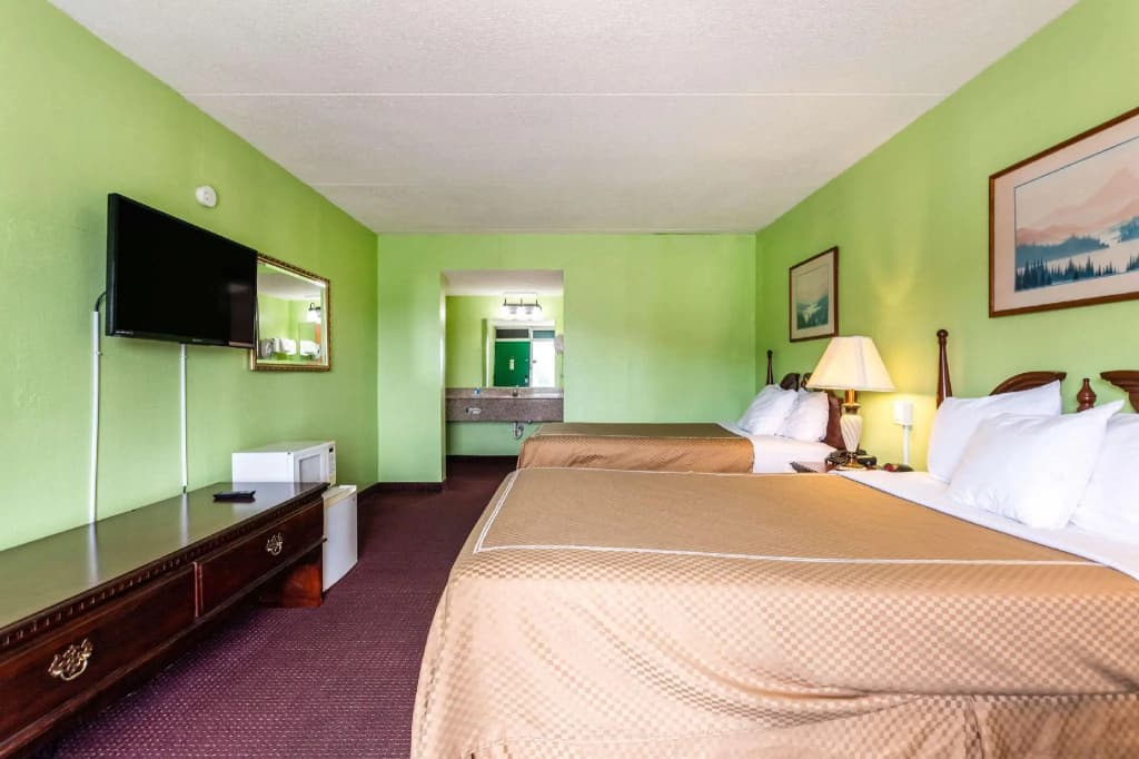 Standard Quadruple room with mountain view