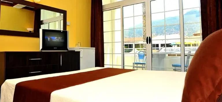Hotel photo 1