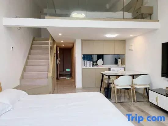 Double Duplex Apartment twin beds