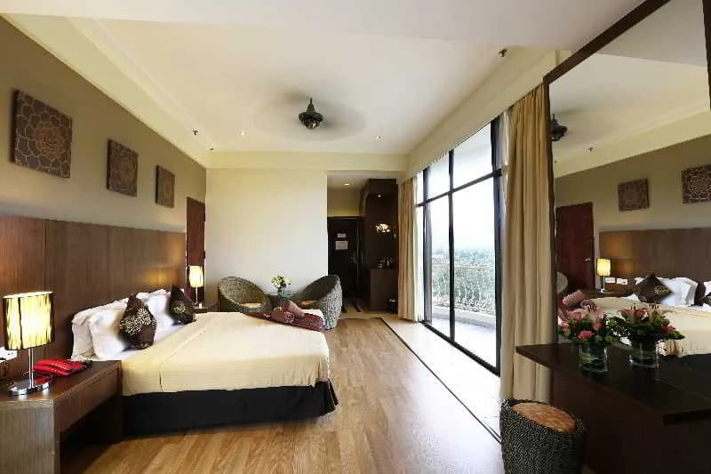 Deluxe Double room with balcony full double bed