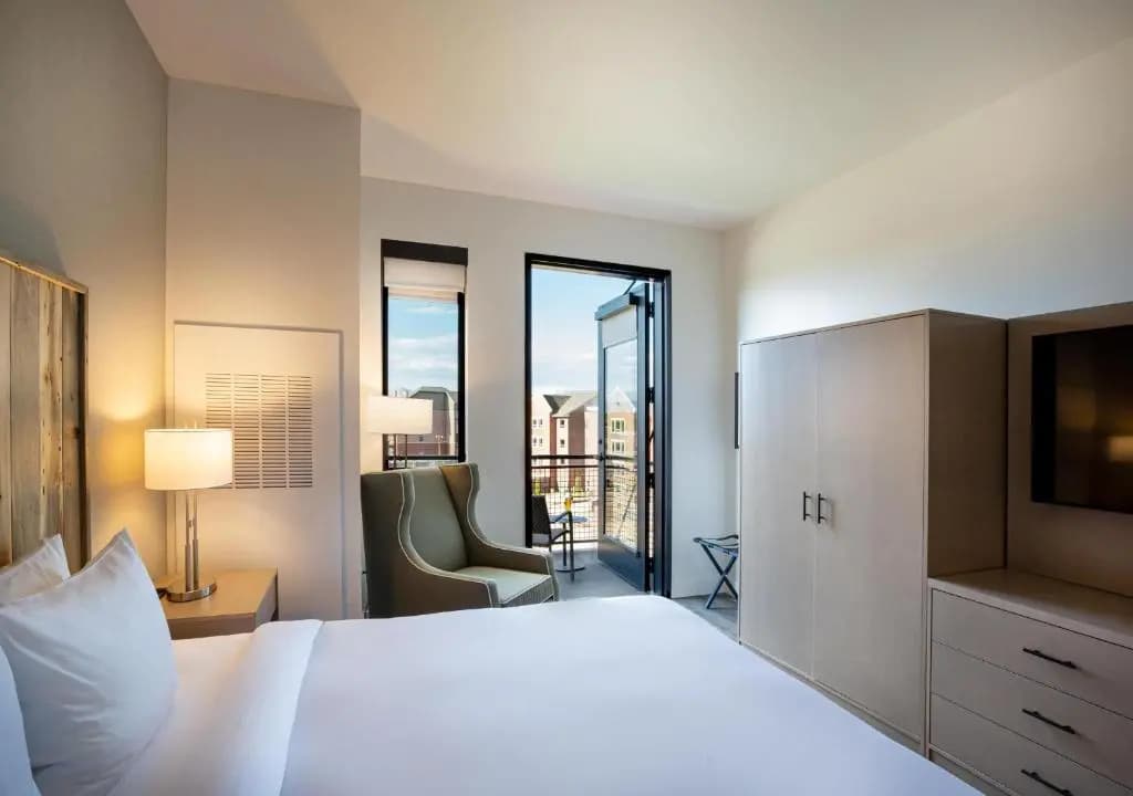 Standard room with balcony