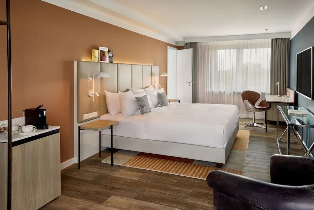 Executive Double room with city view full double bed