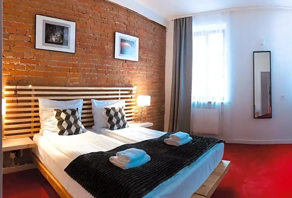 Hotel photo 1