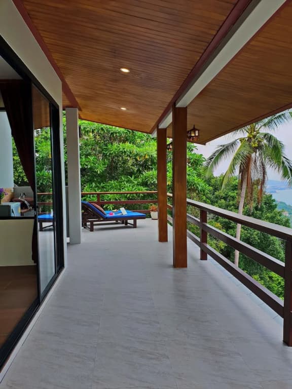 Double Junior Suite with balcony and with ocean view full double bed