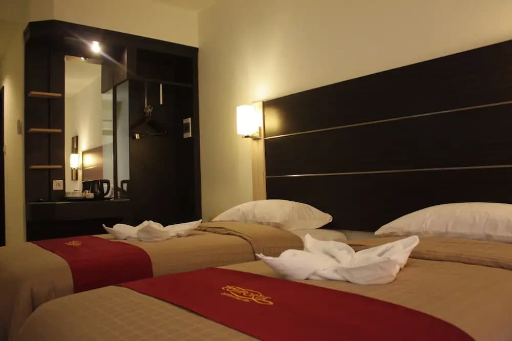 Double Studio twin beds