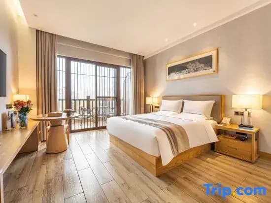 Standard Double room with balcony full double bed