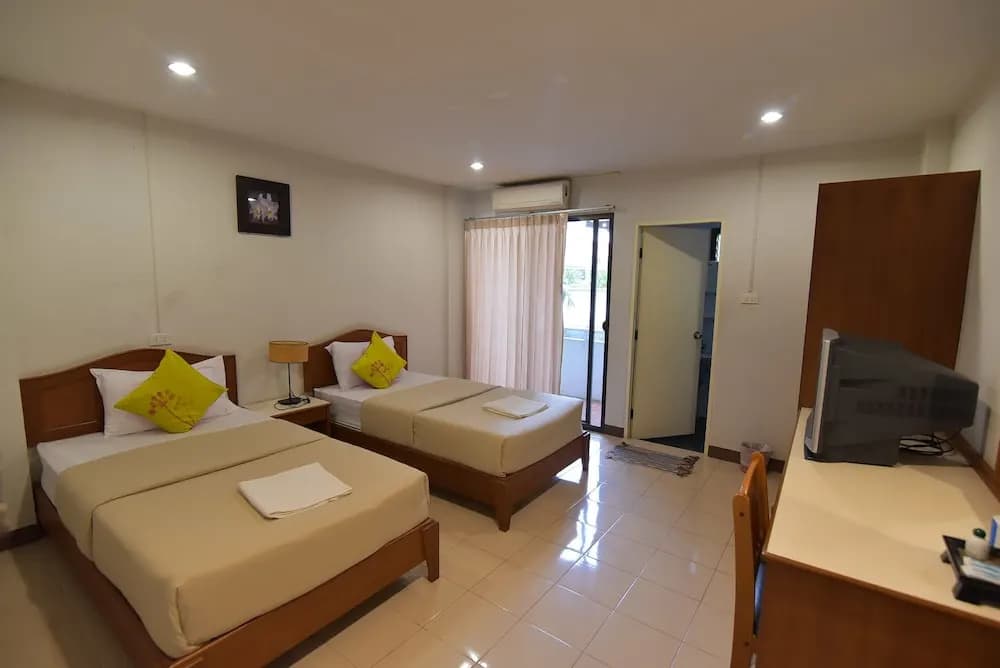 Standard Double room with balcony twin beds