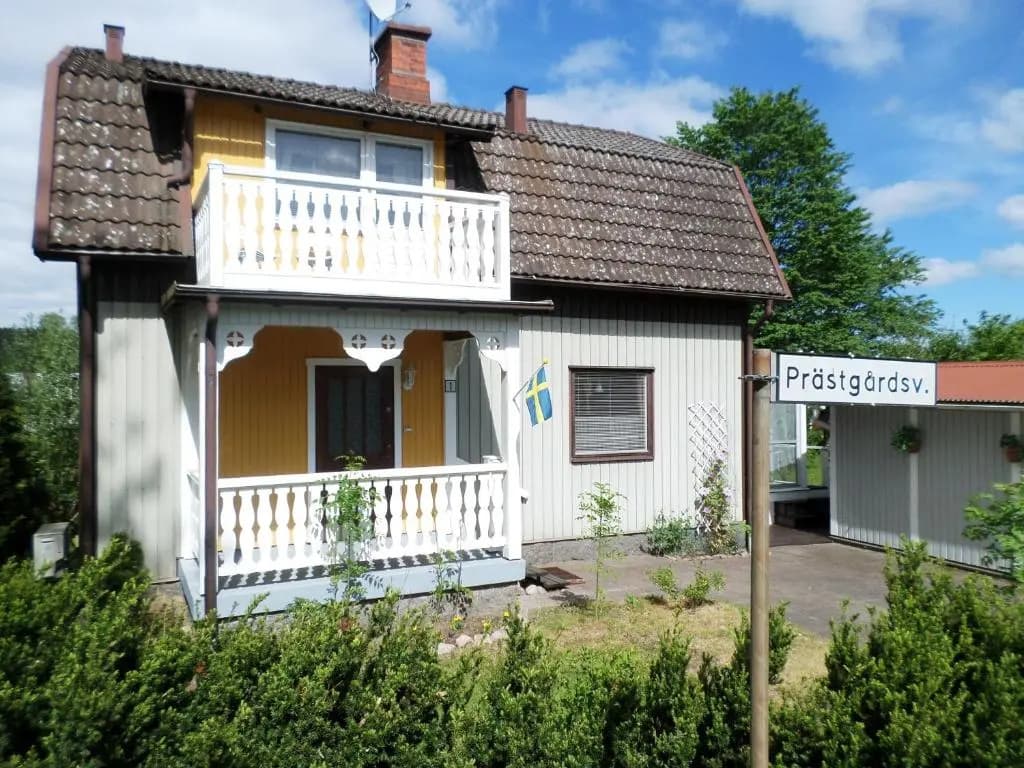 2 Bedrooms Cottage