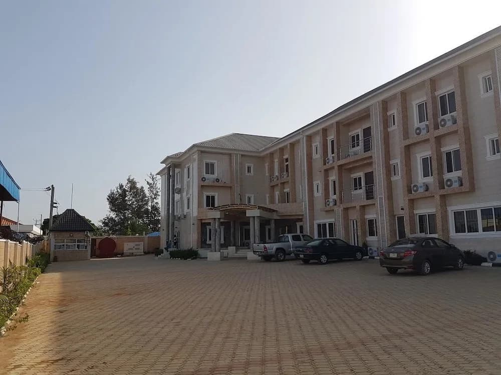 Hotel photo 1