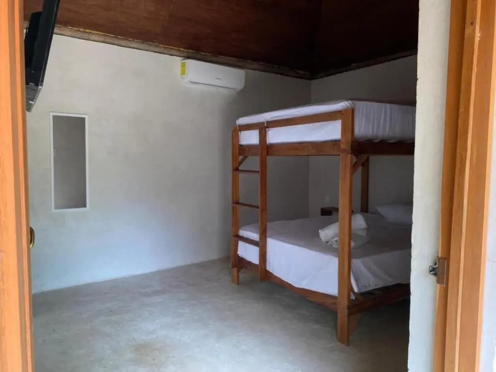 Standard Quadruple room with garden view