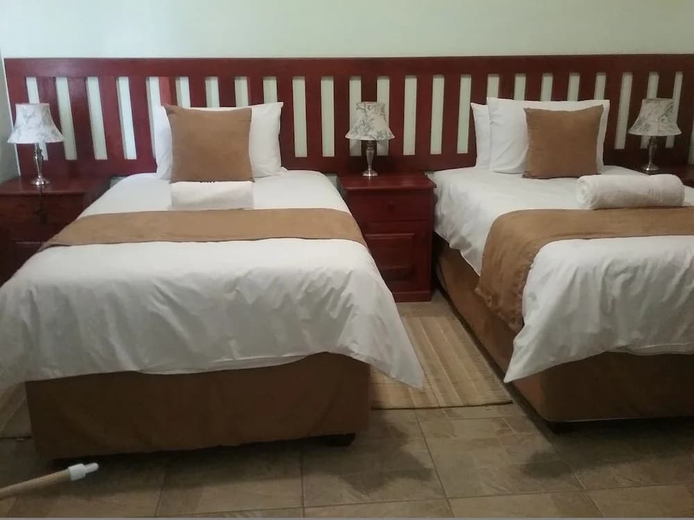 1 Bedroom Double Apartment full double bed