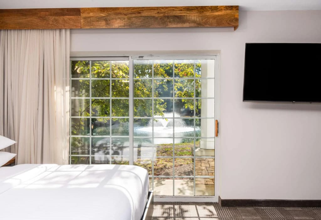 Standard Quadruple room with courtyard view
