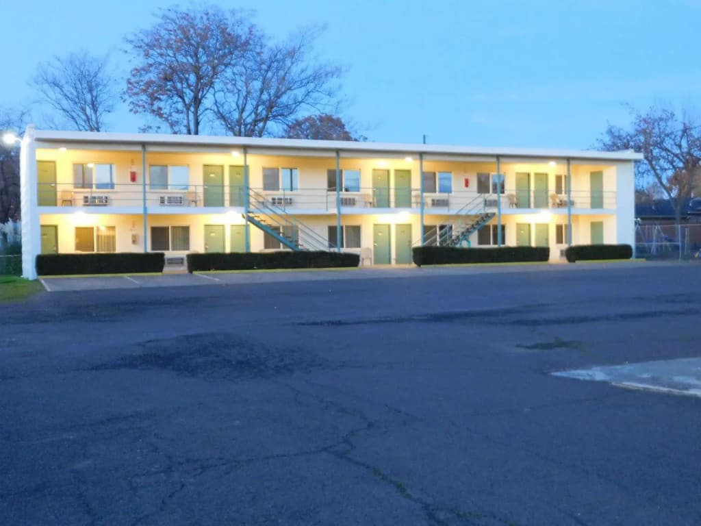 Hotel photo 1
