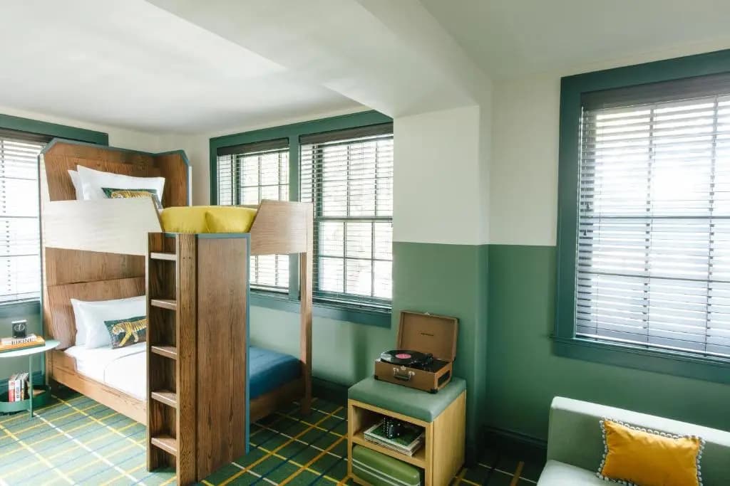 Quadruple room