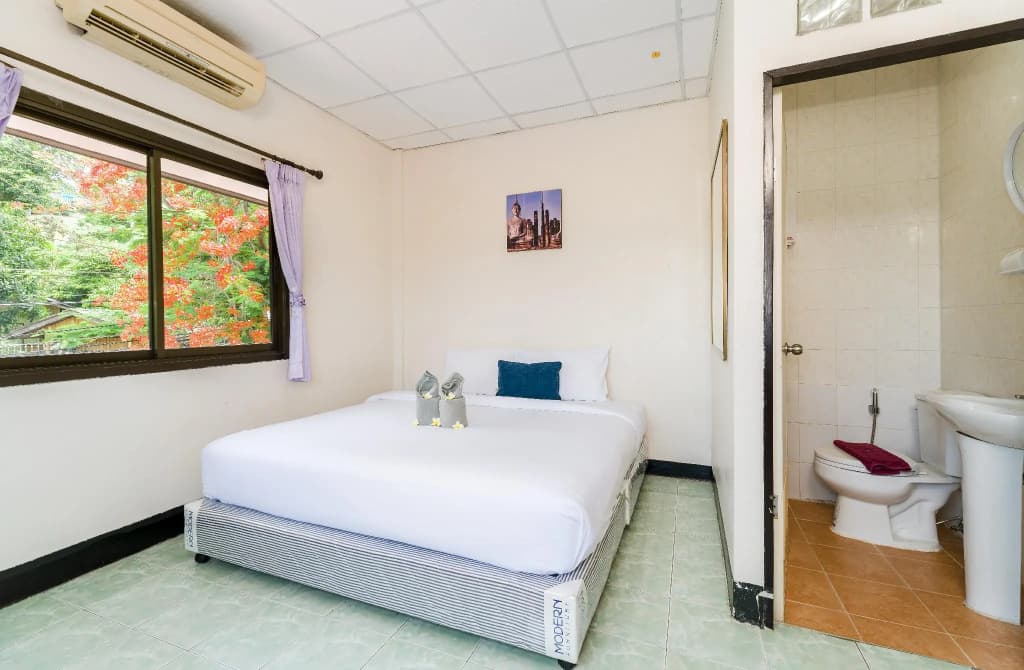 Economy room